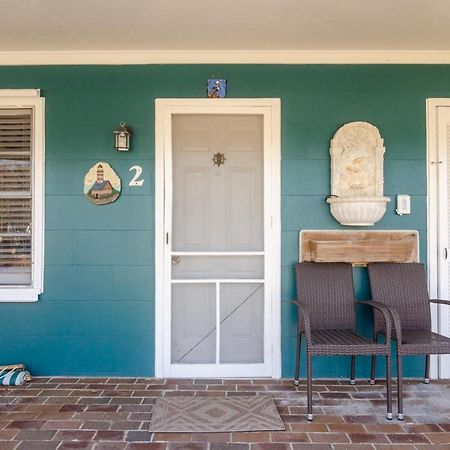 קיור ביץ' The Pelican Hidden Treasure Inn Room 2 By Bryant Real Estate מראה חיצוני תמונה